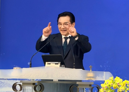 정영교 목사.jpg