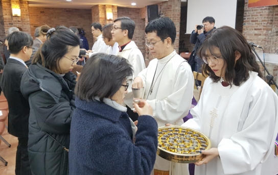 “치유와 화해의 은총이 임하는 새해 되길”