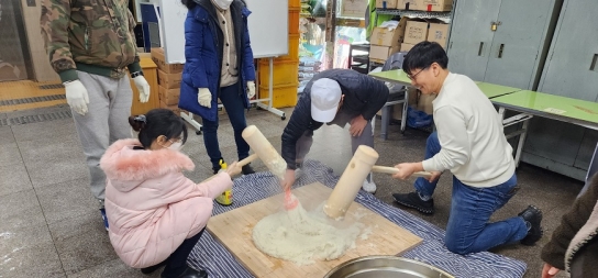 영등포 광야교회, 노숙인과 쪽방 주민에게 세뱃돈 전달