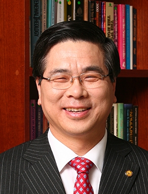 이영훈 목사 “자유통일당 개소식 참석··· 무슨 행사인지 몰랐다”