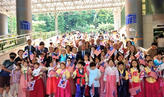 미 전직연합의원협회(FMC), 새에덴교회 찾아 ‘한미동맹’ 지속 노력에 감사 전해