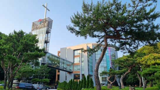 임마누엘서울교회 “237나라의 24시스템을 위한 교회 완성”