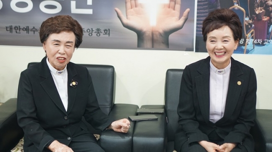 임마누엘 ‘중앙’의 새 시대 “개혁의 깃발은 아직 펄럭이고 있다”