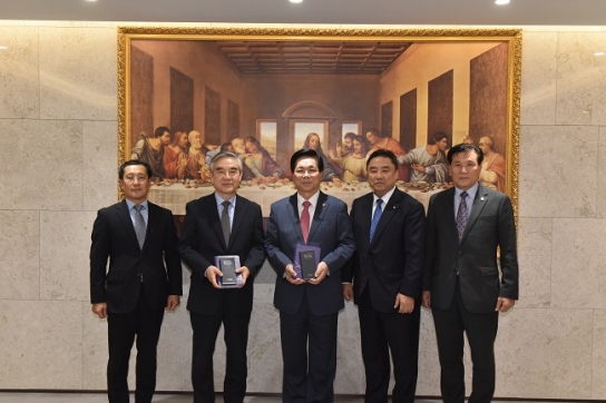 여의도순복음교회 튀르키예에 현지어 성경 기증