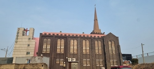 CCC, "고 김준곤 목사의 첫 사역지는 파주 금촌교회"