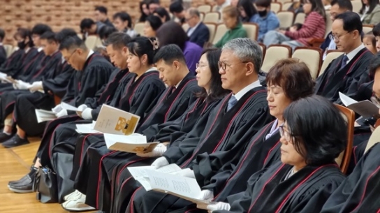 엘리트 목회자의 등용문 된 ‘국제독립교회연합회’ 무엇이 다른가?