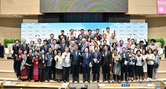 새에덴교회, "세계를 전도하는 광신대 동문 선교사들 자랑스러워"