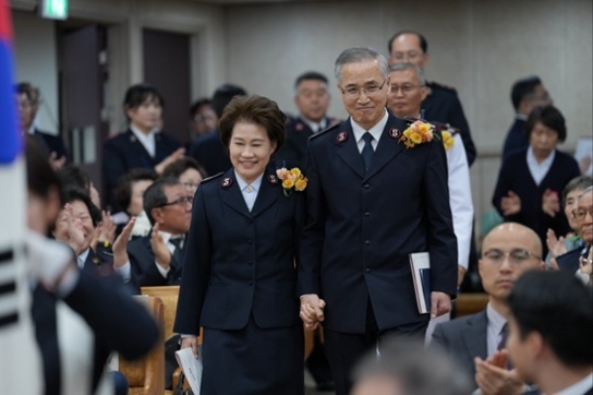 구세군, 김병윤 사령관·차순삼 여성사역총재 취임