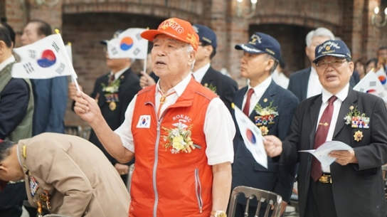 “영웅들이 지켜낸 이 땅의 자유, 우리가 기억합니다”