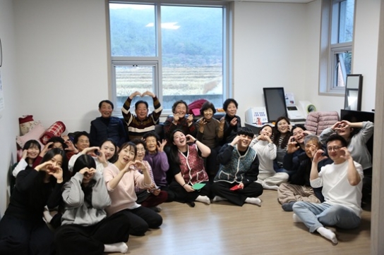 용인 기쁨의교회 청년부, 거제도에서 특별한 성탄 섬김