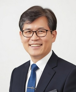 [특별기고] 임승안 박사의 ‘한(恨) 많은 백성이여, 원칙(原則)으로 돌아가자’